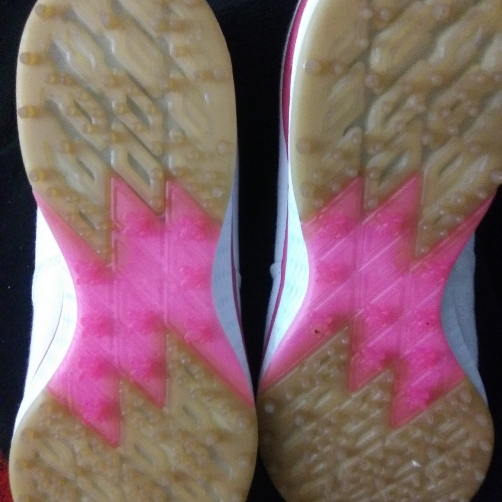 Sketcher women's canvas pink and white golf shoes. Size 11. Never worn $35.00